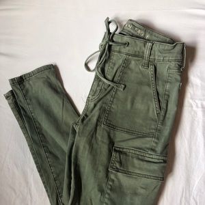 American Eagle skinny cargo jeans